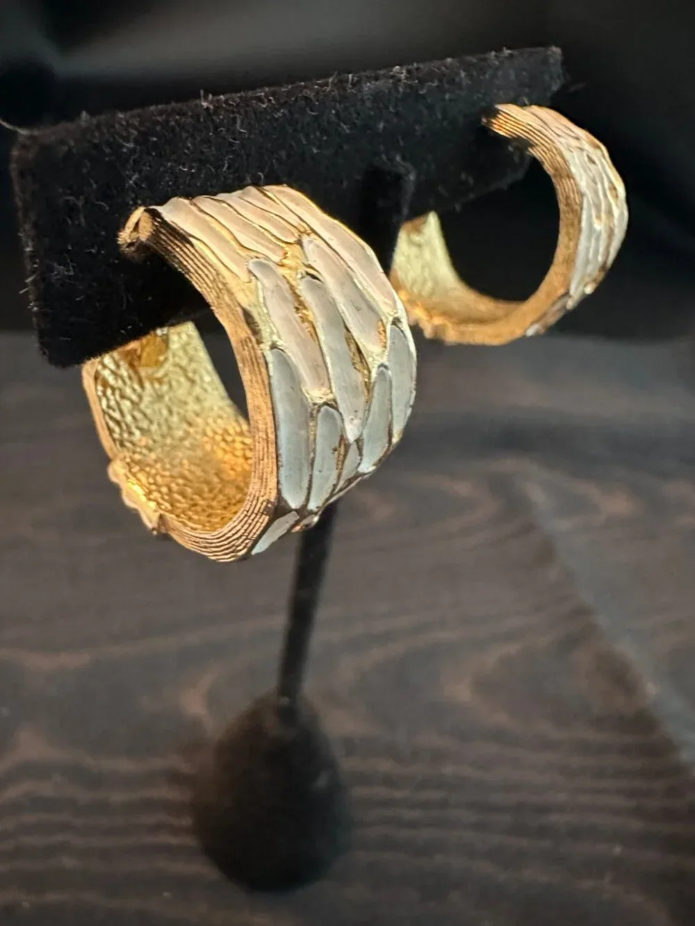 Vintage Gold Tone White Enamel Textured Clip On Hoop Earrings